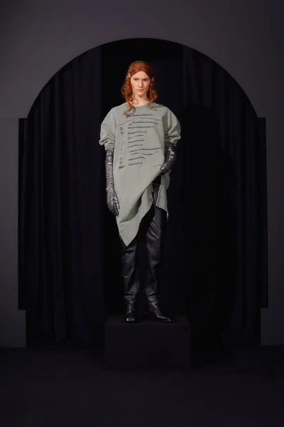 Look 13
